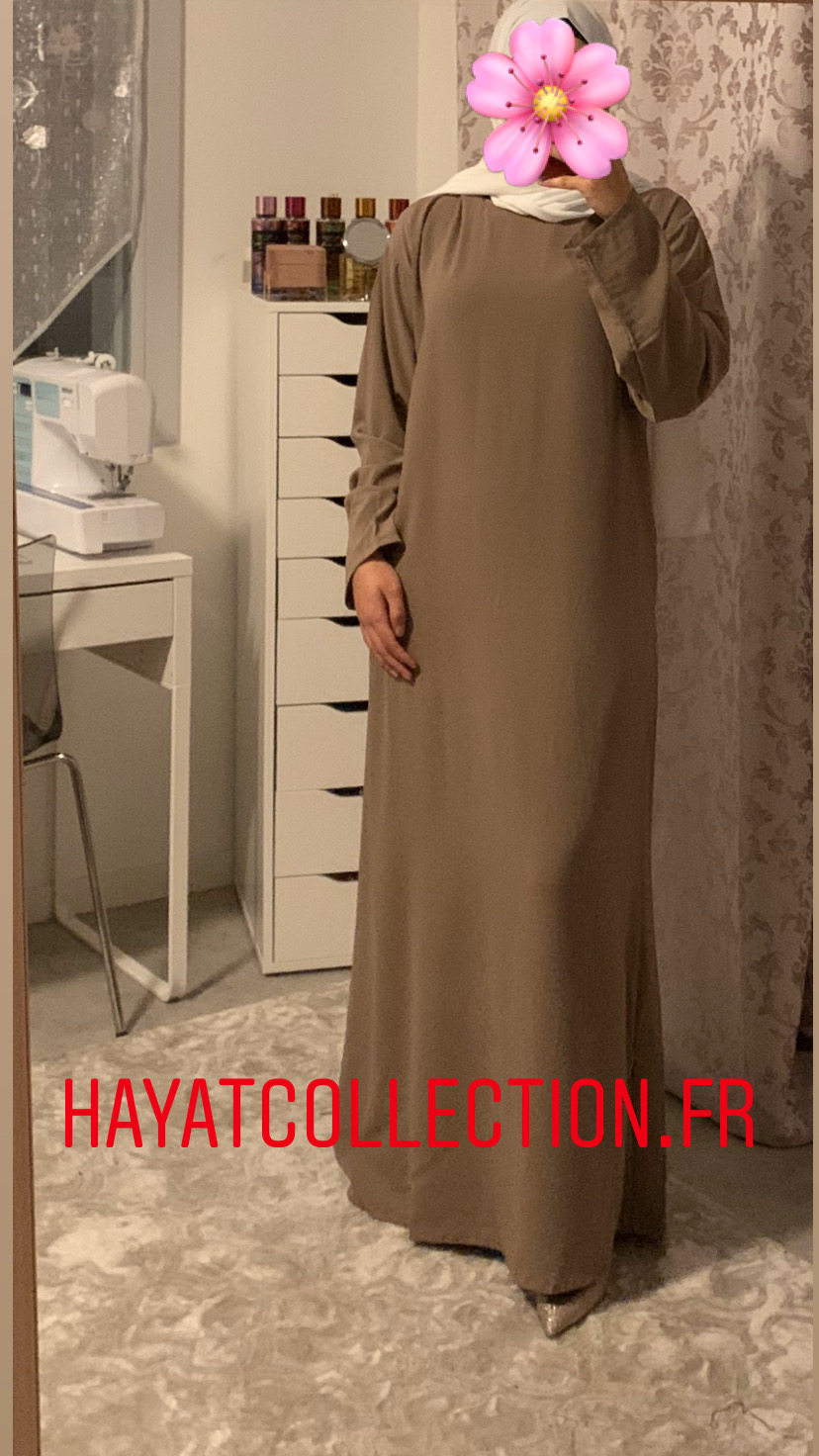 Abaya papillon Ã  boutons longue pour femme grande taille 1m80 mastour.